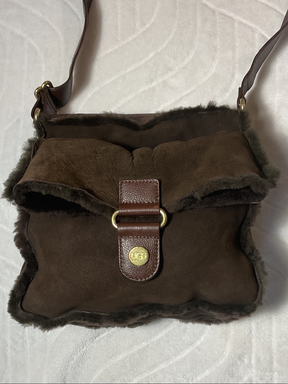 Vintage Ugg Australia Dark Brown Shearling Crossbody Bag and change purse